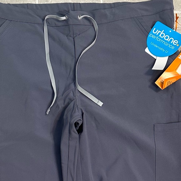 Urbane Performance Tailored Fit Stretch 6 Pocket Cargo Scrub Pants 9312 NWT - Picture 7 of 7